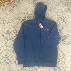 NEW WITH TAGS! Vineyard Vines sweatshirt